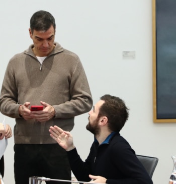 Moncloa rebate con su relación de llamadas la versión de Vivas: "Sus [...]