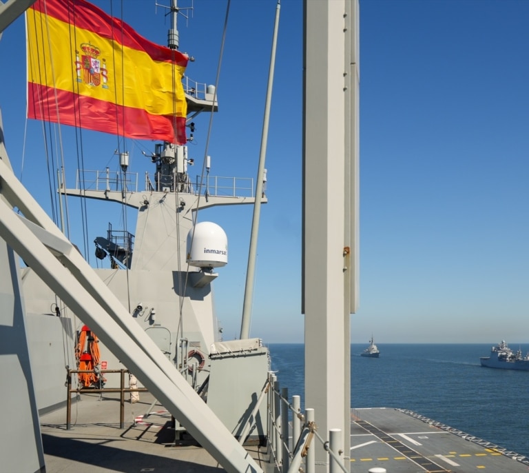EEUU amenaza con imponer tasas de 200.000 dólares a buques españoles y restringir importaciones