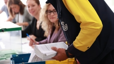 Mañana comienzan los sorteos de las mesas electorales del 29N: cuándo sabrás si te ha tocado y qué pasa si no acudes