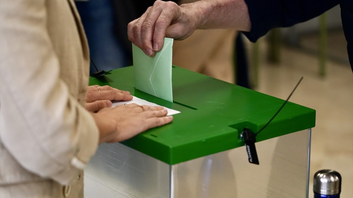 Jornada electoral en Andalucía el 17 de mayo de 2026