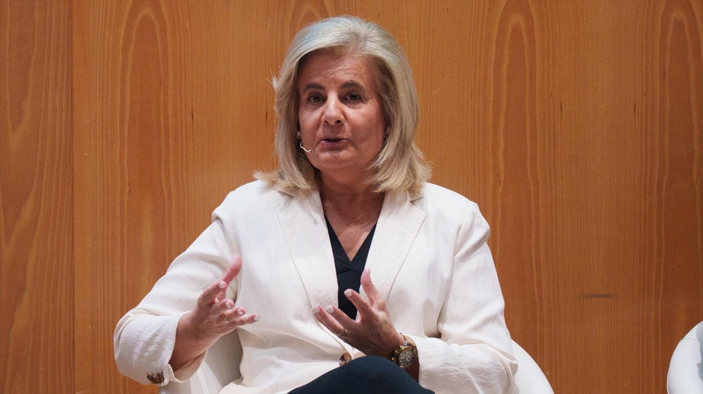 La presidente de la Fundación CEOE, Fátima Báñez, interviene en el acto de presentación de la Fundación Andalucía 27