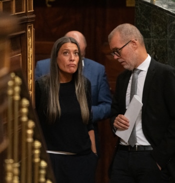 Junts acuerda tumbar los dos decretos de vivienda y ahoga al Gobierno