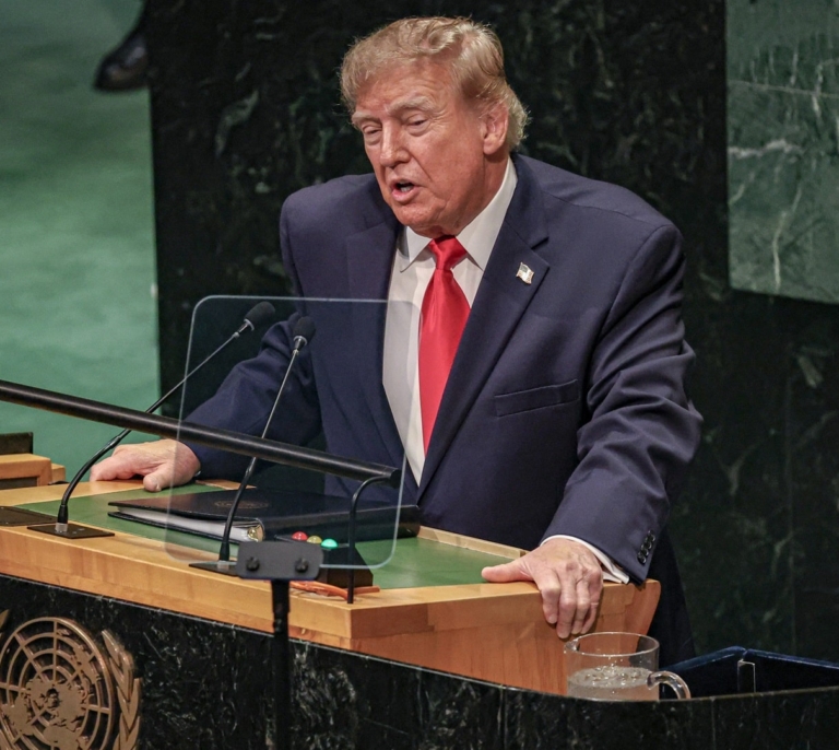 El término "superventas" de Trump que ha desatado una auténtica fiebre digital en Eslovenia