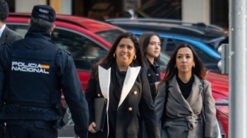 Biedma confirma que sufrió seguimientos mientras investigaba al hermano de Sánchez: "Preguntaban por mí en el colegio de mis hijas"
