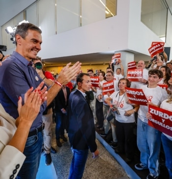 Sánchez carga contra Milei, Feijóo y Abascal: "Están en la misma peña, [...]