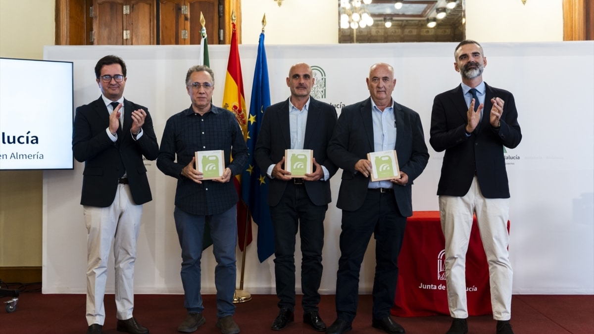 Cinco entidades andaluzas reciben los premios de Sigfito por su labor en reciclaje de envases agrarios