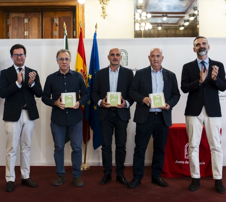 Cinco entidades andaluzas reciben los premios de Sigfito por su labor en reciclaje de envases agrarios