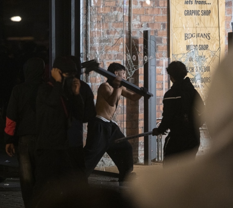 La jueza sostiene que la protesta de 'Blocus' tenía como "único fin" saquear comercios en Barcelona