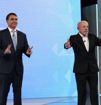 Bolsonaro aventaja a Lula en el recuento de las elecciones de Brasil