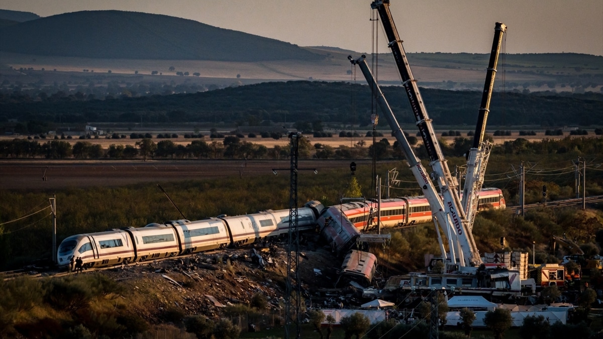 La muerte del AVE: treinta años de ingeniería española arrasados por la incompetencia política