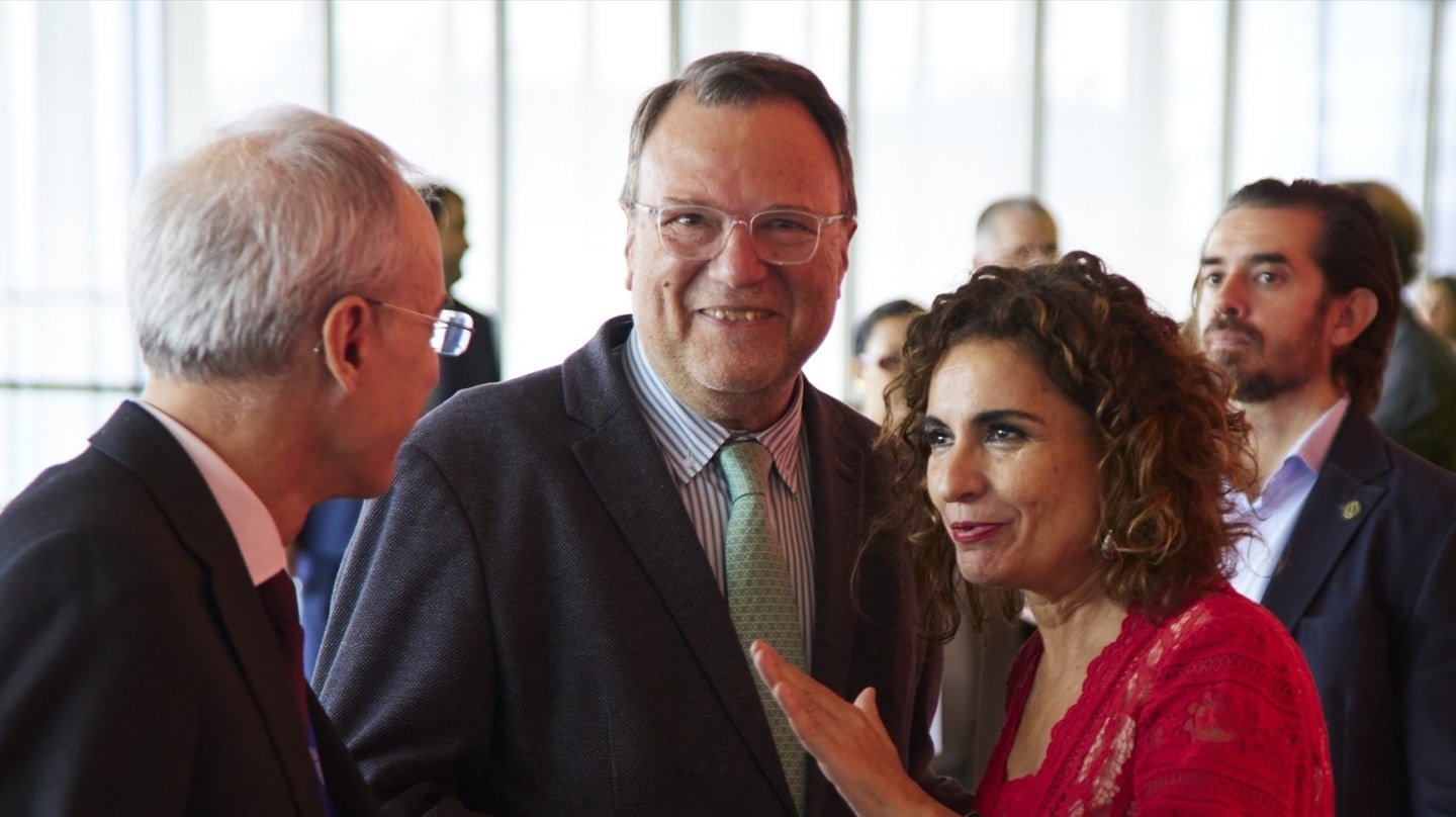 El exalcalde de Sevilla, Alfredo Sánchez Monteseirín junto a María Jesús Montero