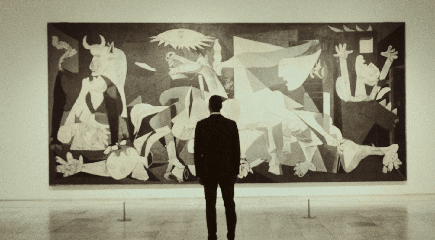 Sánchez se graba un vídeo ante el Guernica de Picasso para reivindicar su 'No a la guerra'