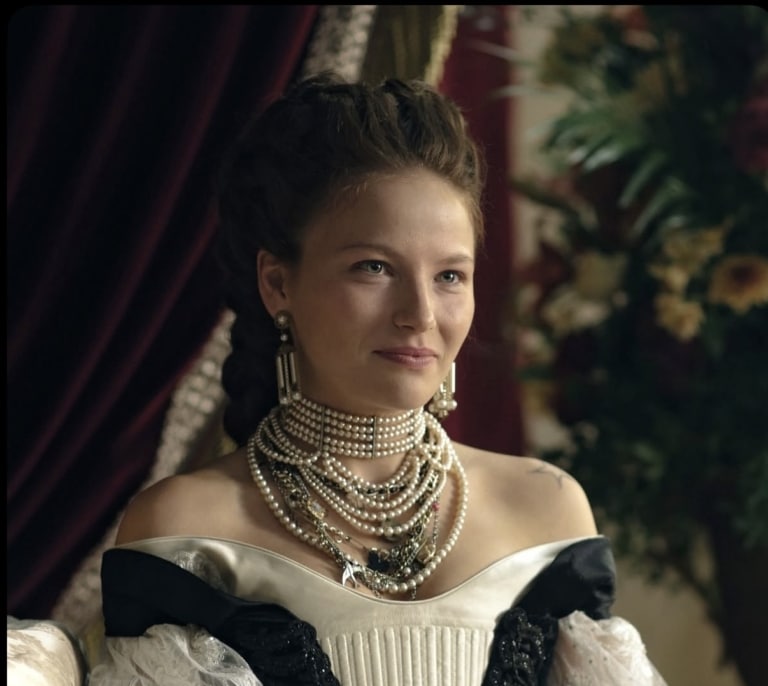 Vuelve 'La emperatriz' a Netflix: qué es real y qué es ficción en la historia de Sissi