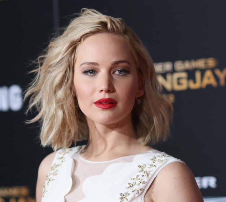 Jennifer Lawrence, sin filtros: vuelta a 'Los juegos del hambre', retoques estéticos y tensiones en rodajes