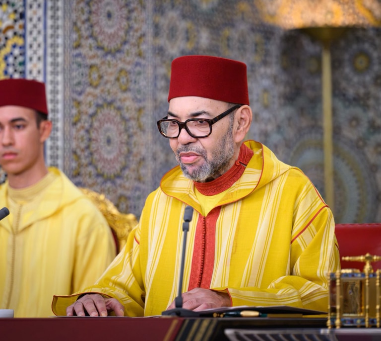 Mohamed VI advierte de que la colaboración de Marruecos con España "no puede someterse a chantaje, amenaza o presión"