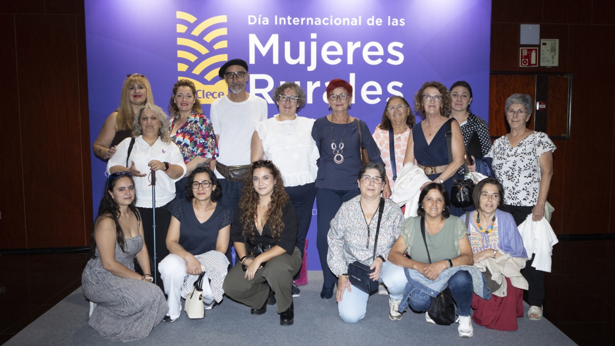 Auxiliares del SAD de la Diputación de Valladolid asistentes al acto homenaje