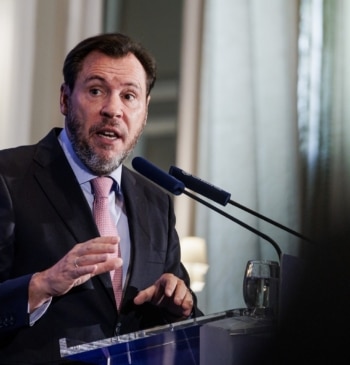 El presidente de los ingenieros de Caminos culpa a Óscar Puente: "Debería [...]