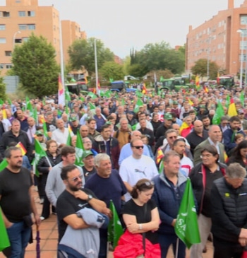 Decenas de tractores protestan en Toledo para mostrar su "hartazgo" por la situación del campo en Castilla-La Mancha