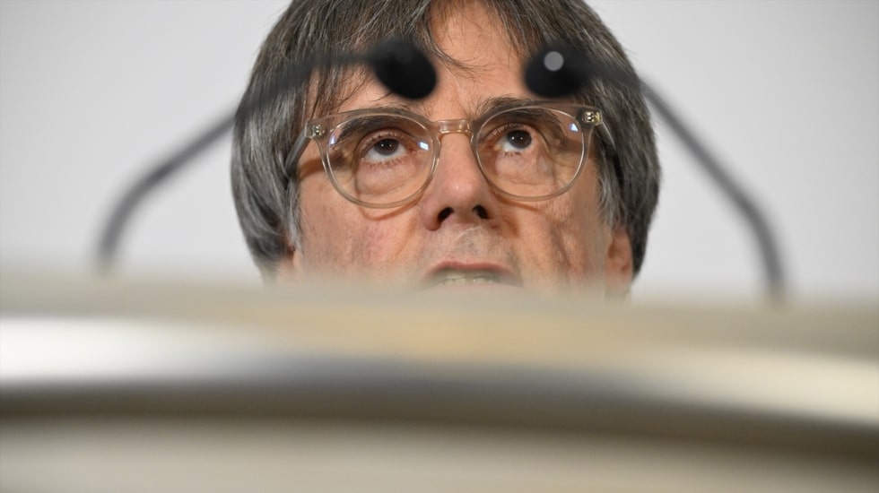 Puigdemont usó los decretos para "cargarse" a Sánchez y duda si regresar a España antes del 29N para hacer campaña