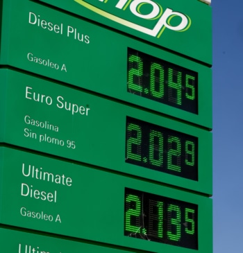 Las ayudas fiscales a la energía del Gobierno benefician a los ricos: [...]
