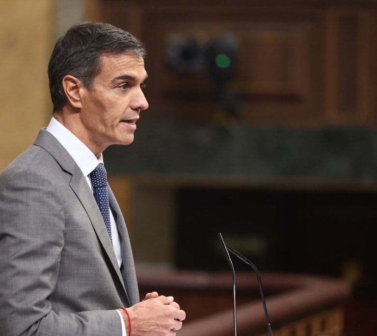 El tuit de 2014 de Pedro Sánchez que vuelve a hacerse viral tras la convocatoria de elecciones: "Su propia hemeroteca es la mejor oposición"