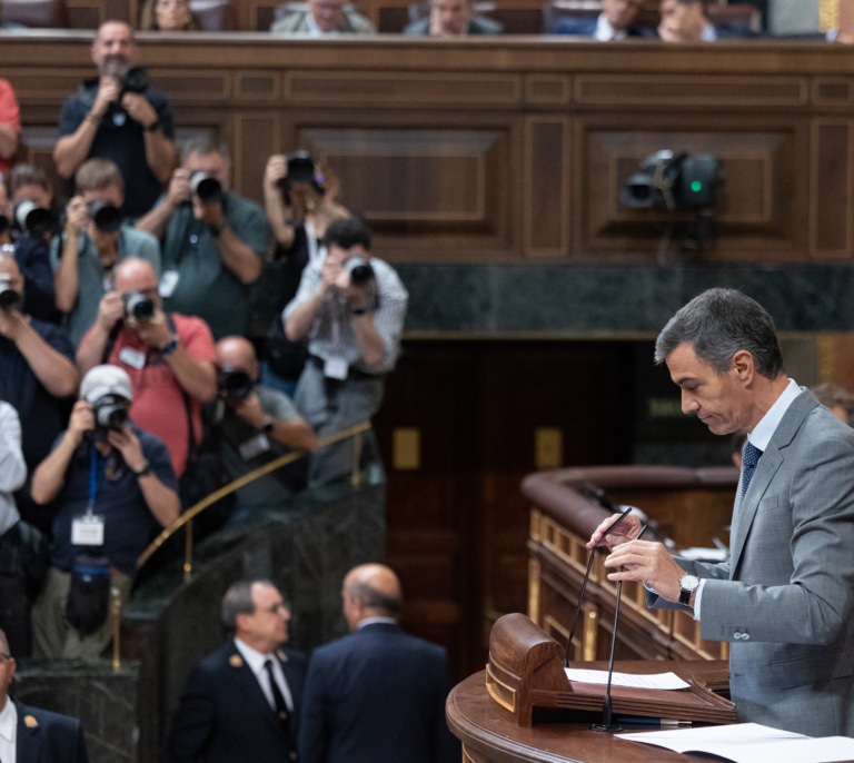 3.000 días de Sánchez en la Moncloa: un 52% más de deuda y 177.000 millones más de recaudación