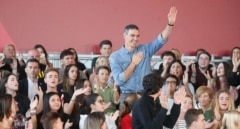 Sánchez en Ponferrada: "Los nietos de los exiliados del franquismo no van a poder votar y los nietos del régimen franquista, sí"