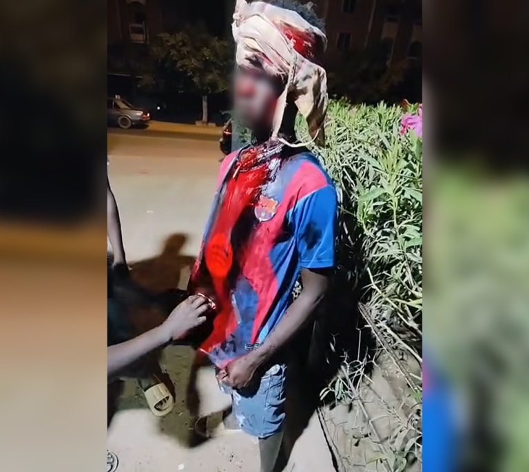Agresiones, abusos policiales y racismo: así malviven en Marruecos los inmigrantes sudaneses que España deporta desde Ceuta