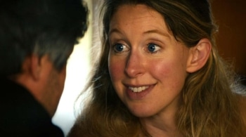 'You Can See Everything': el documental sobre Elizabeth Holmes que se perfila como gran rival de 'La bola negra' en los Oscar 2027